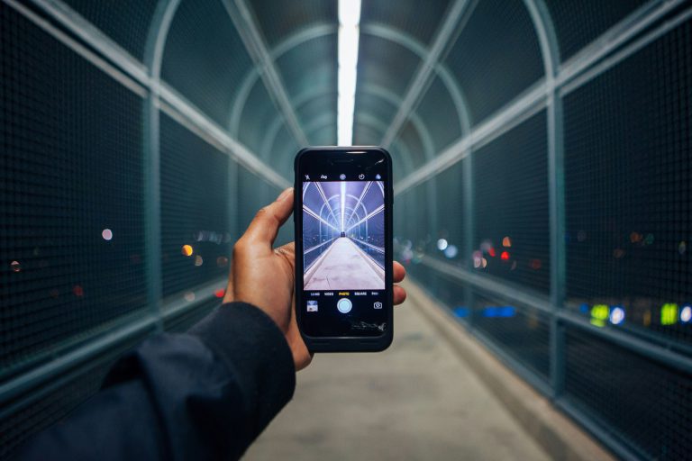 IA no Bolso: A Nova Ponte entre a Inteligência Artificial e o teu Smartphone